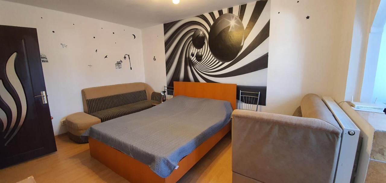 Appartamento Garsoniera Horezu Esterno foto