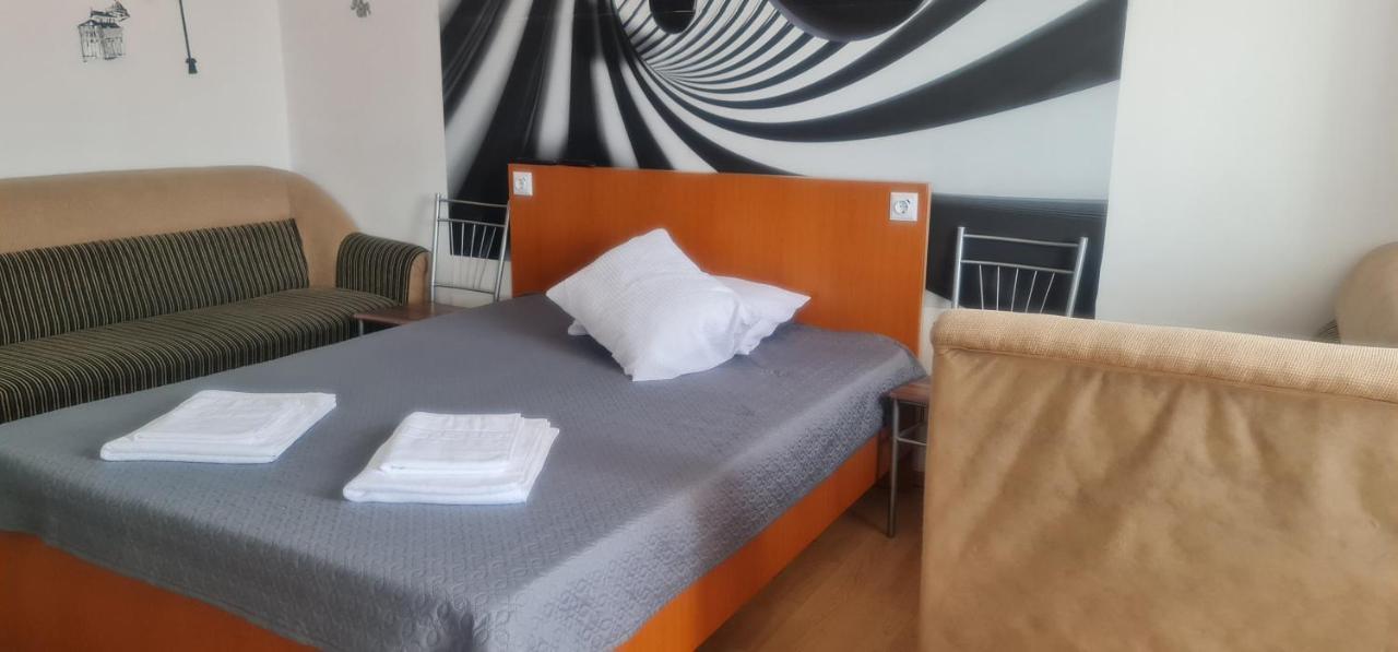 Appartamento Garsoniera Horezu Esterno foto